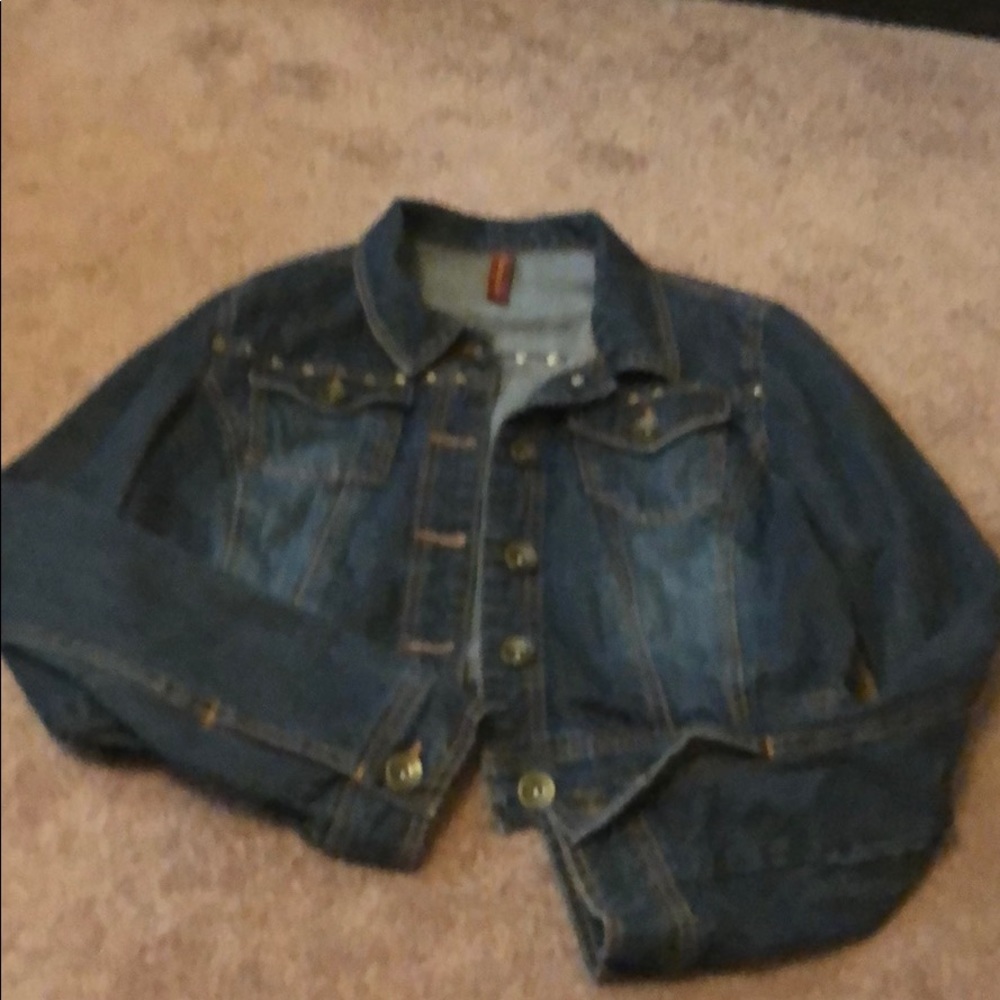 Cropped jean jacket